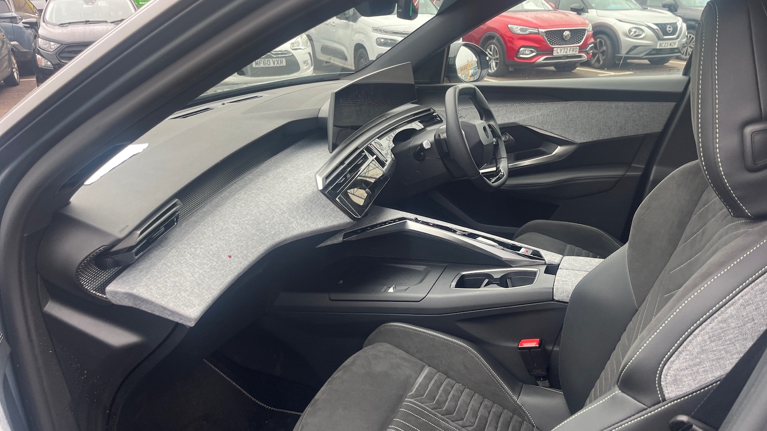 Used Peugeot 5008 2024 for sale - 77332456: Photo 13