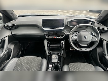 Used Peugeot 2008 2023 for sale - 78518041: Photo