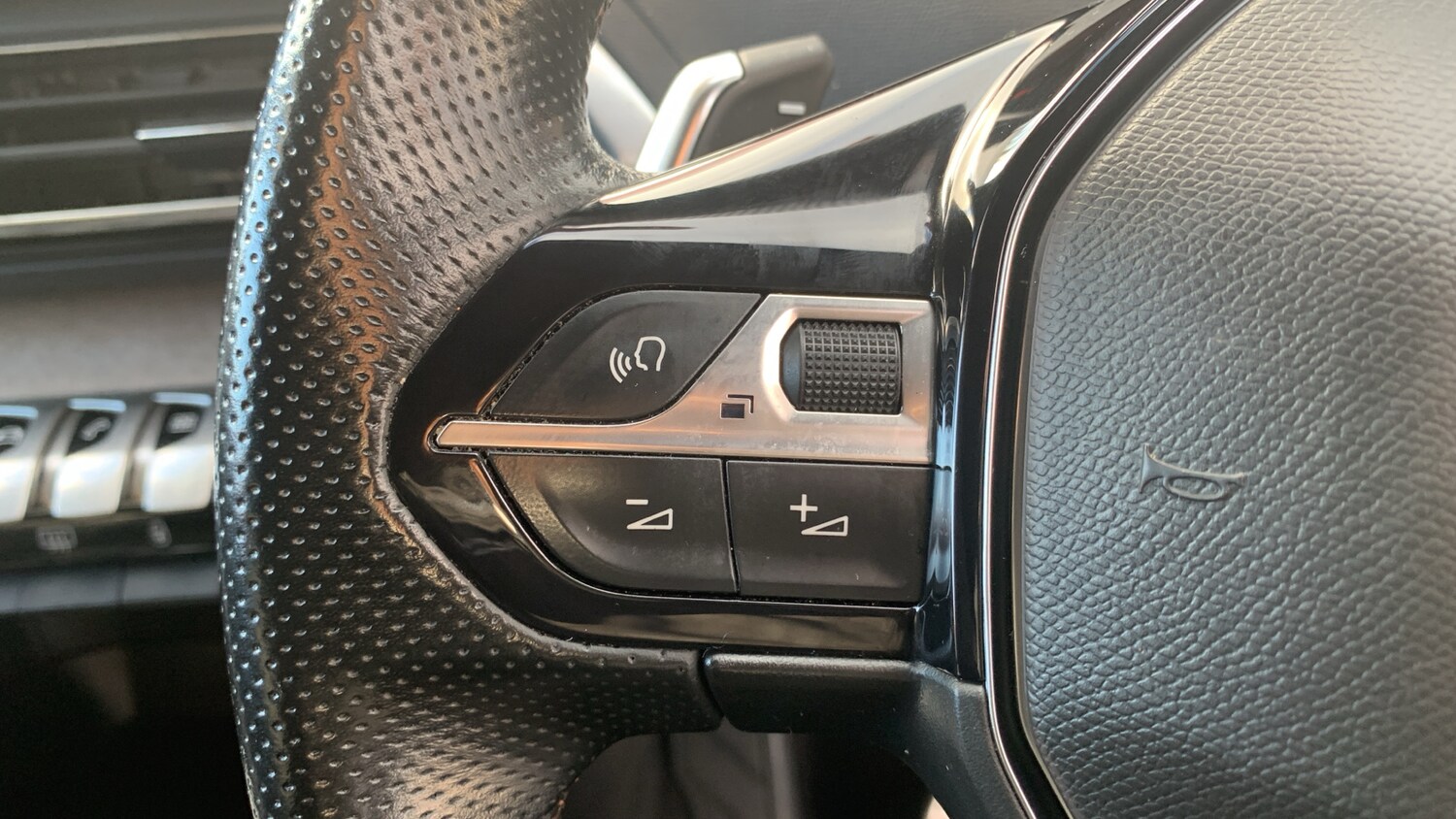 Used Peugeot 5008 2021 for sale - 77268715: Photo 23