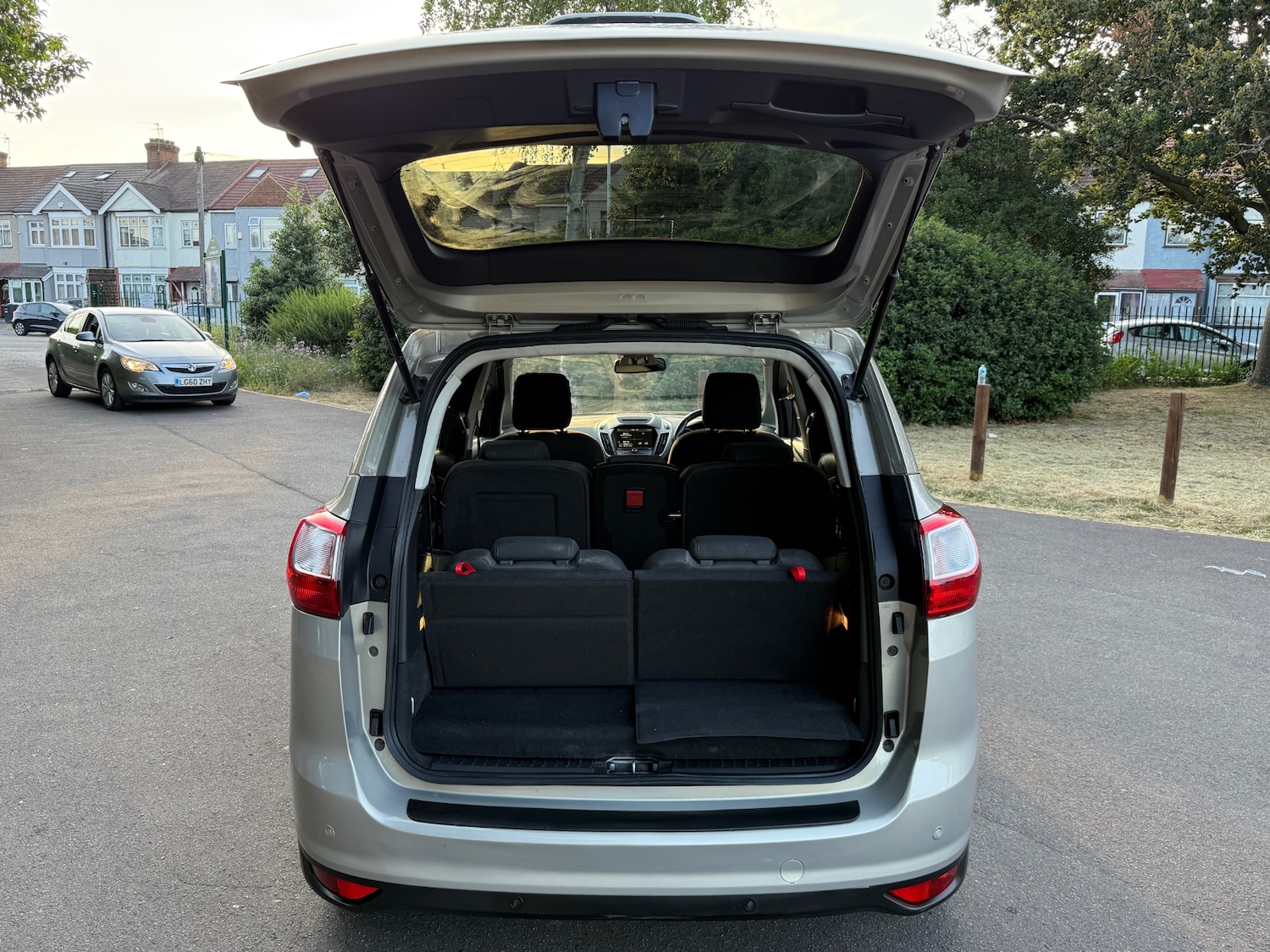 Vehicle 33