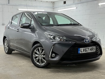 2017 (67) - 1.5 Hybrid Icon Tech 5dr CVT