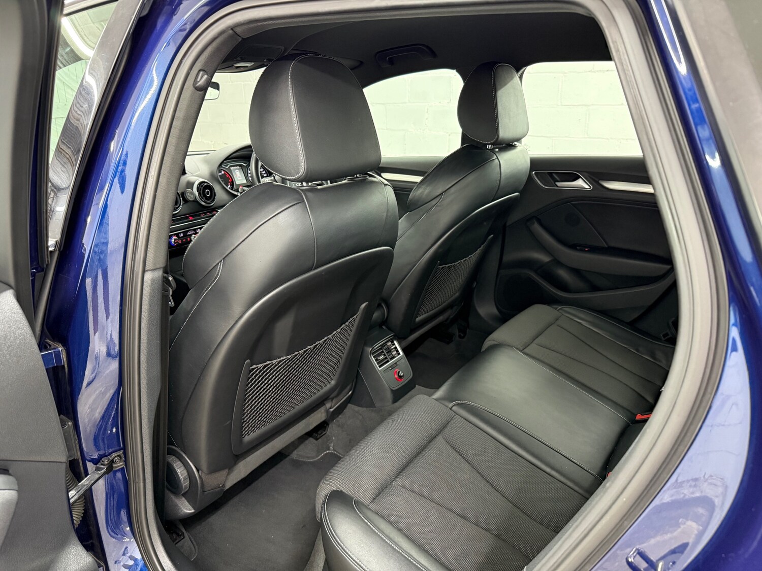 Vehicle 29