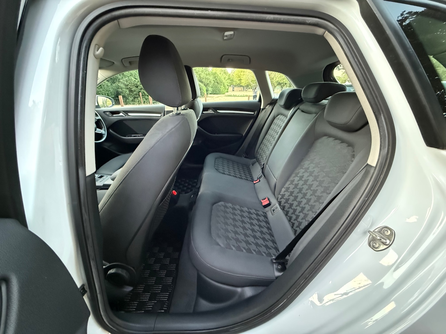 Vehicle 29