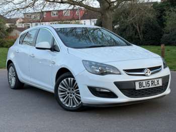 2015 (15) - 1.4i 16V Excite 5dr