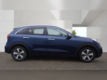 Used Kia Niro 2017 for sale - 79612603: Photo