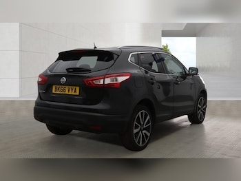 Used Nissan Qashqai 2016 for sale - 79612605: Photo