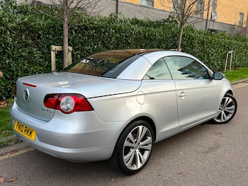 Used Volkswagen EOS 2010 for sale - 79497945: Photo
