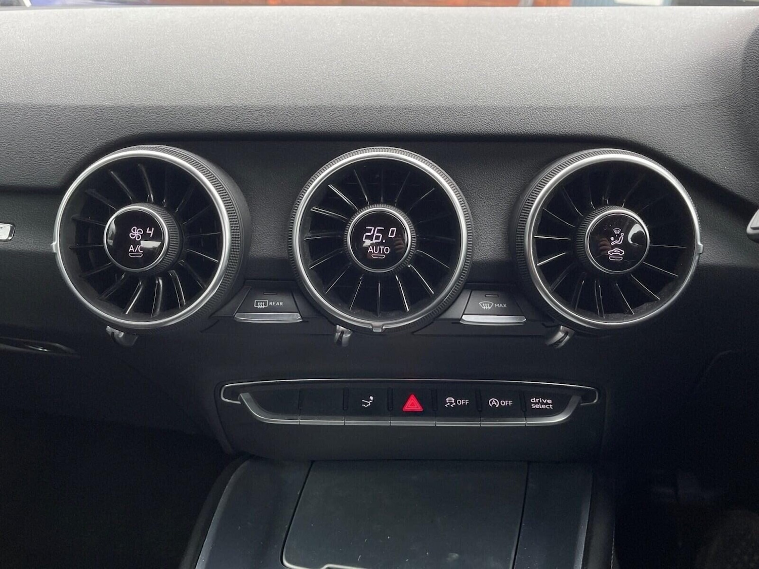 Used Audi TT 2015 for sale - 77617943: Photo 25