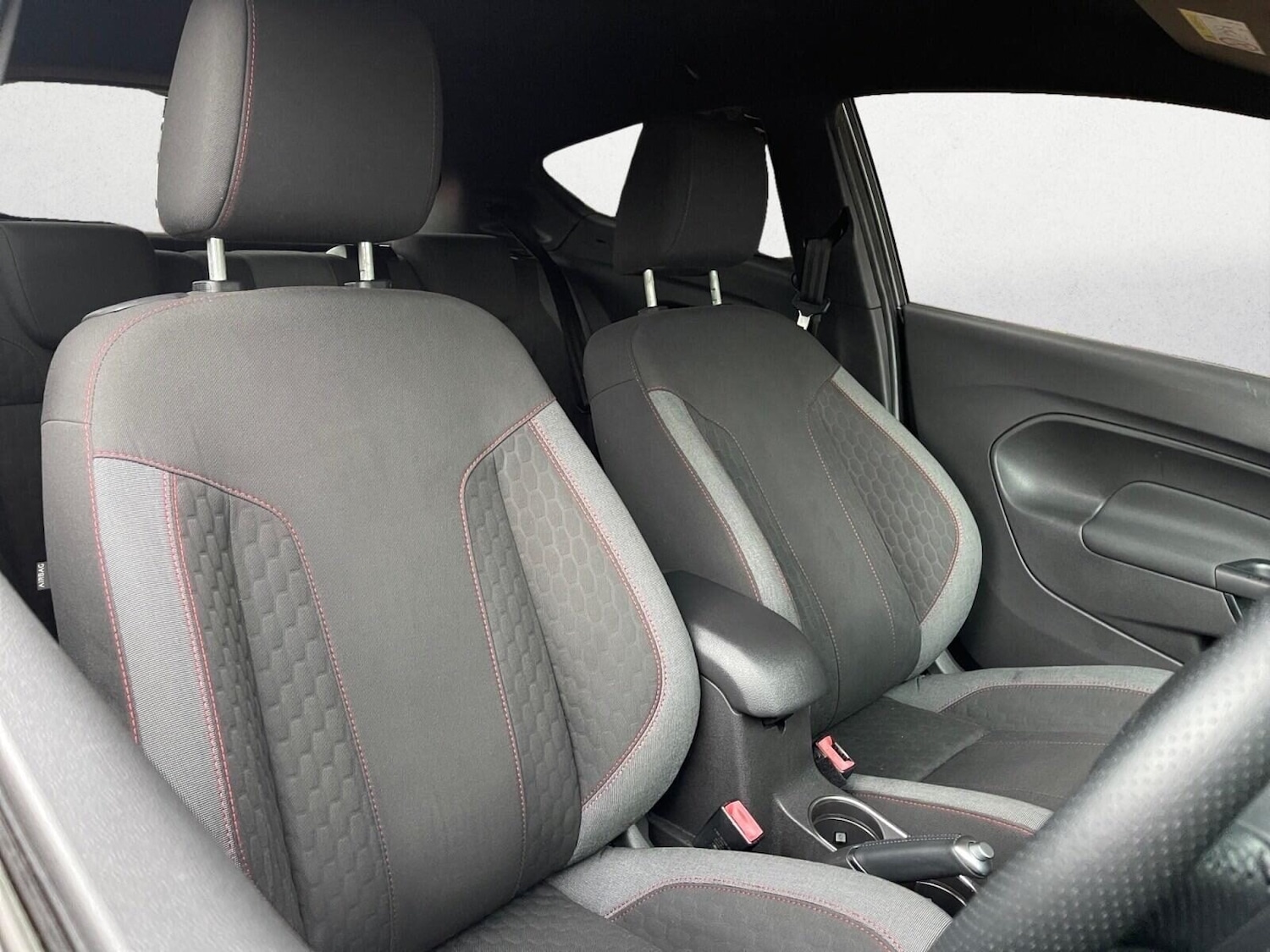 Used Ford Fiesta 2016 for sale - 76961679: Photo 11