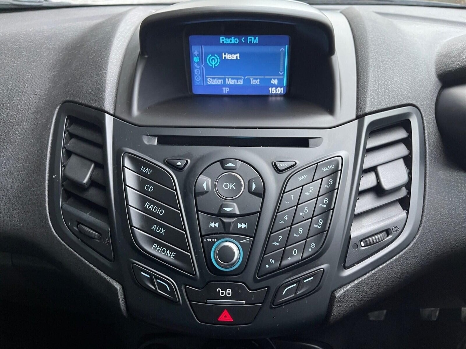 Used Ford Fiesta 2016 for sale - 76961679: Photo 21