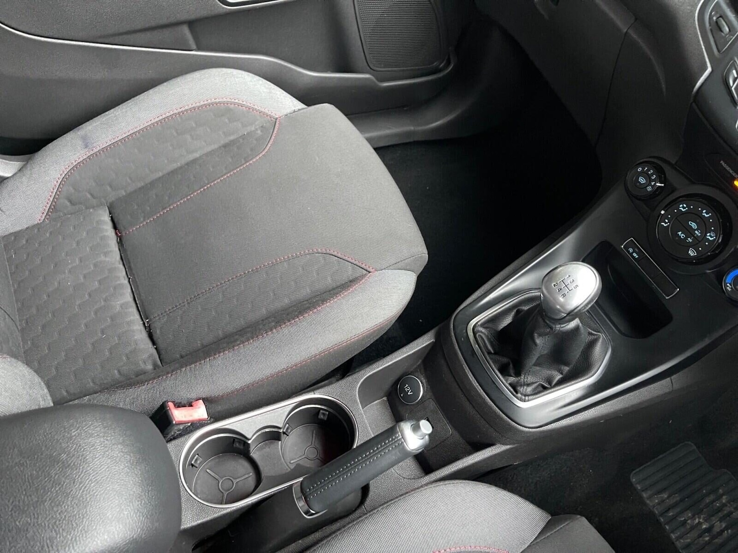 Used Ford Fiesta 2016 for sale - 76961679: Photo 28