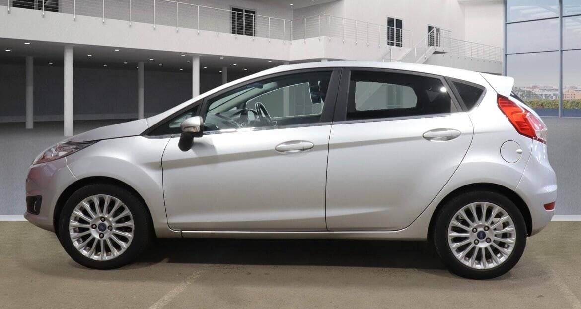 Used Ford Fiesta 2013 for sale - 76649669: Photo 3