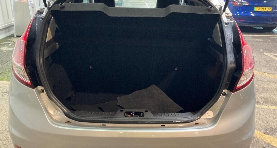 Used Ford Fiesta 2013 for sale - 76649669: Photo 8