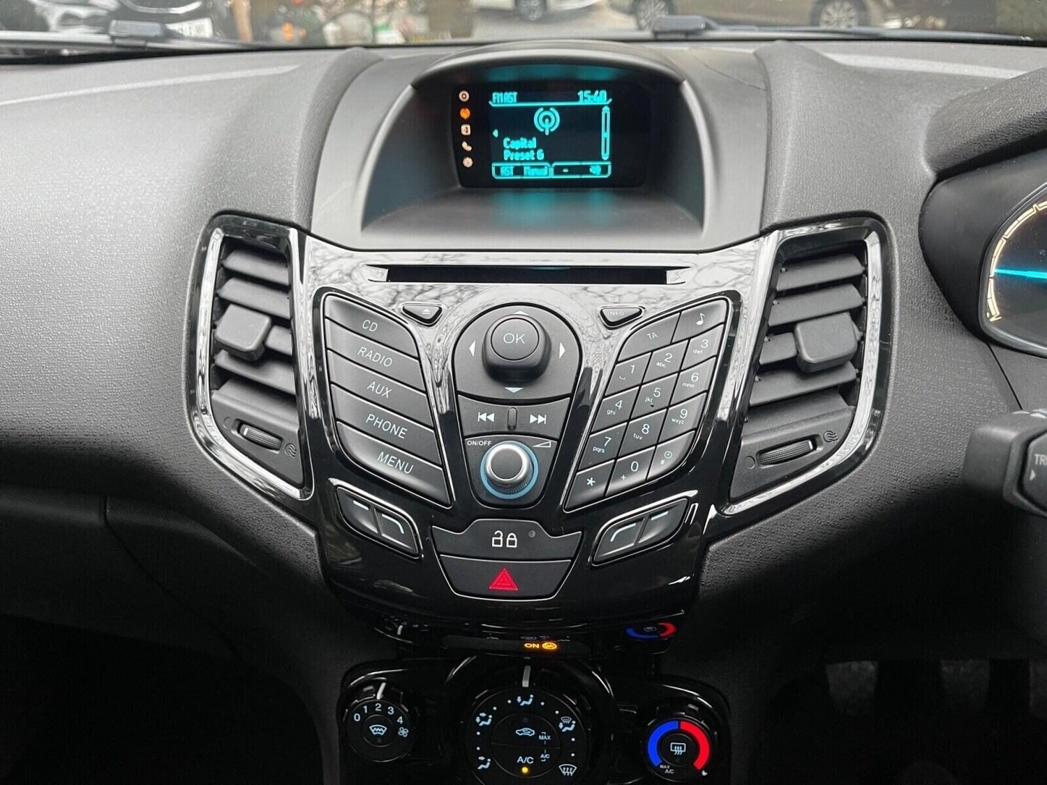 Used Ford Fiesta 2013 for sale - 77689412: Photo 19