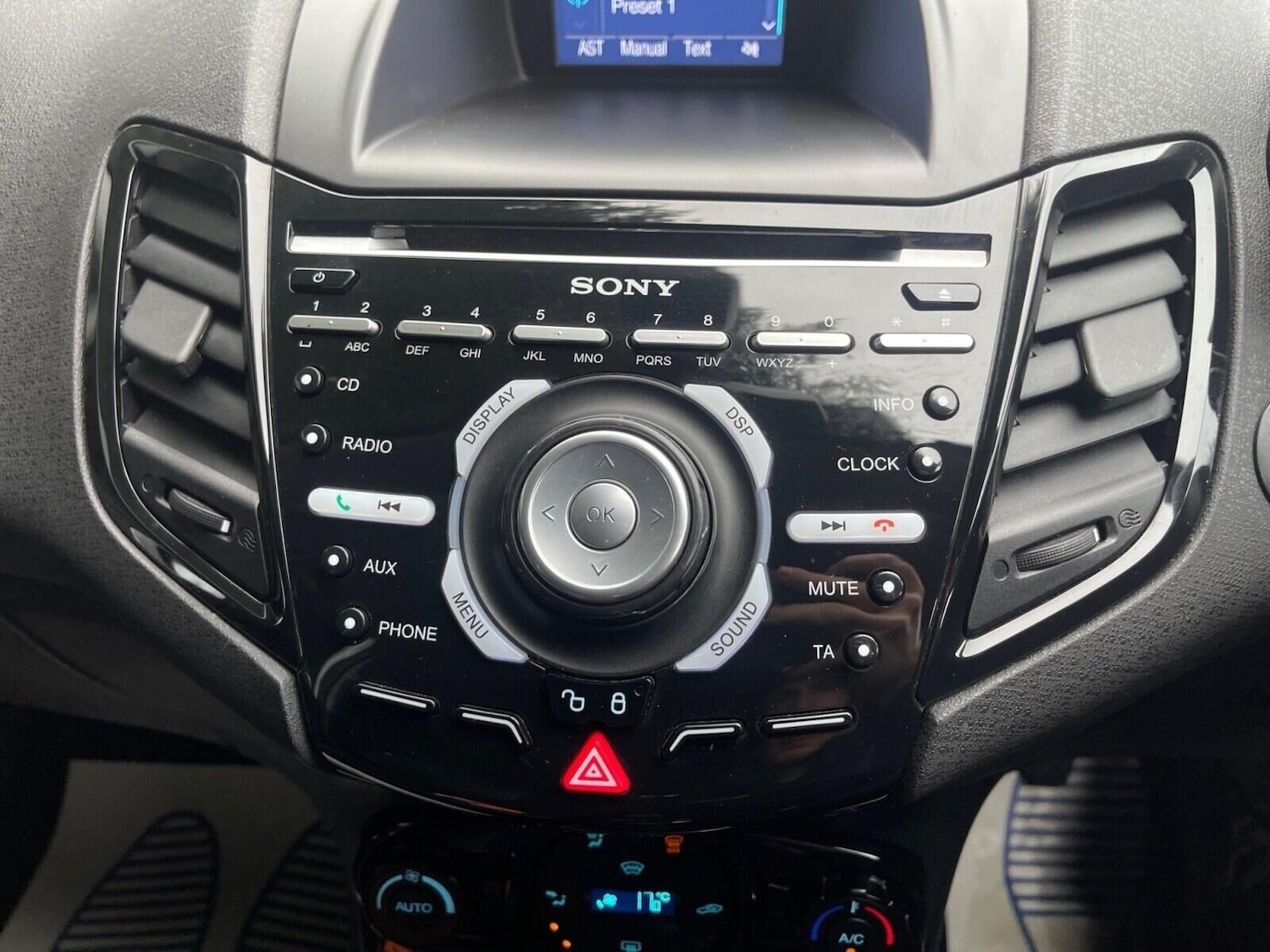 Used Ford Fiesta 2014 for sale - 76392377: Photo 26