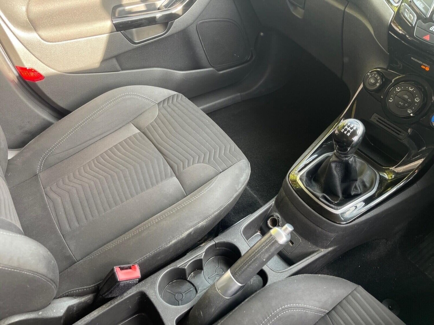 Used Ford Fiesta 2012 for sale - 76329829: Photo 20