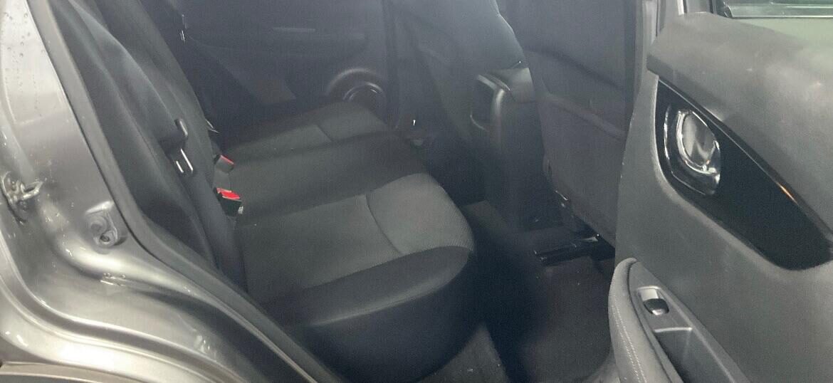 Used Nissan Qashqai 2015 for sale - 77493838: Photo 10