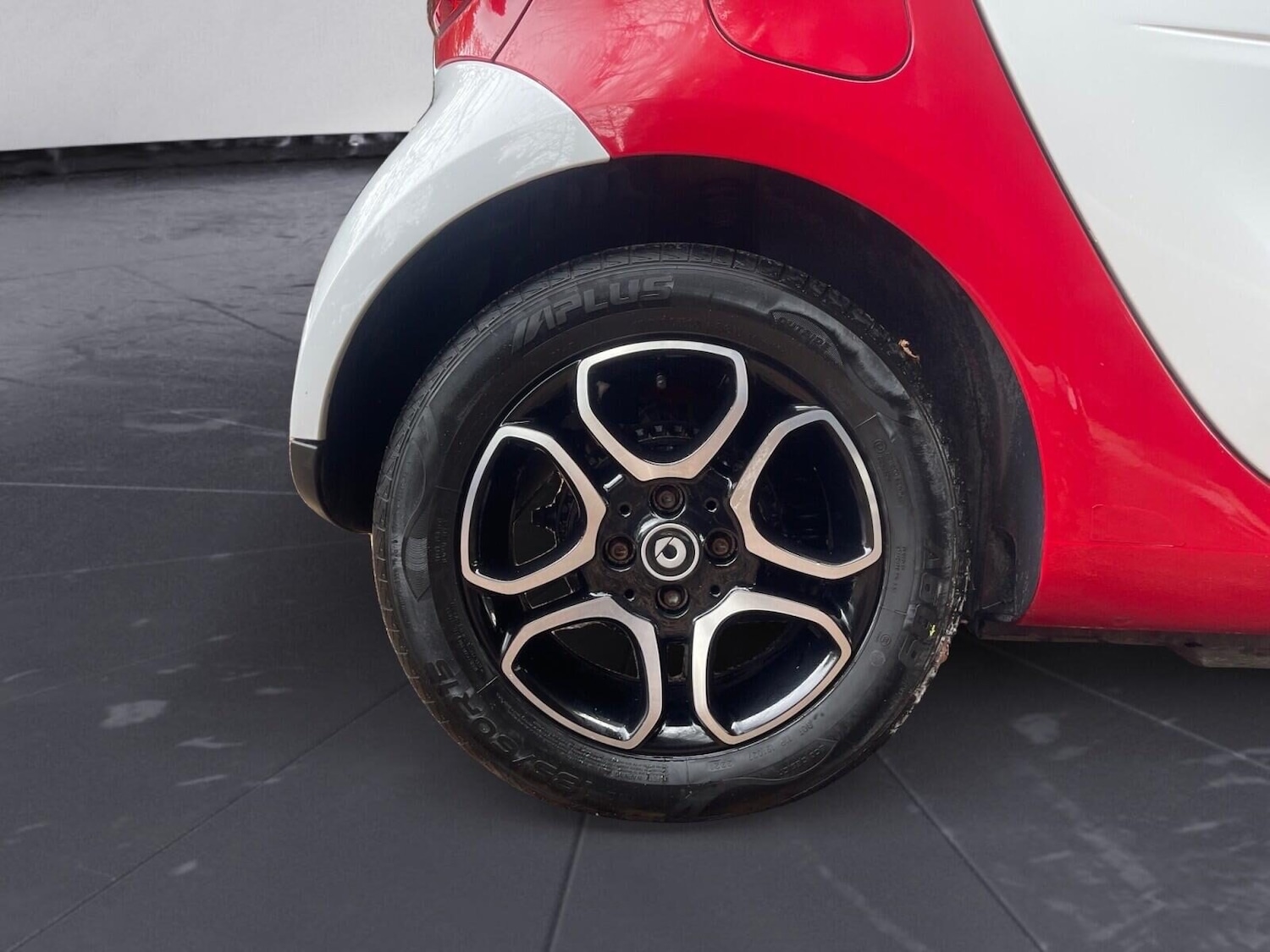 Used smart fortwo 2017 for sale - 77563717: Photo 10