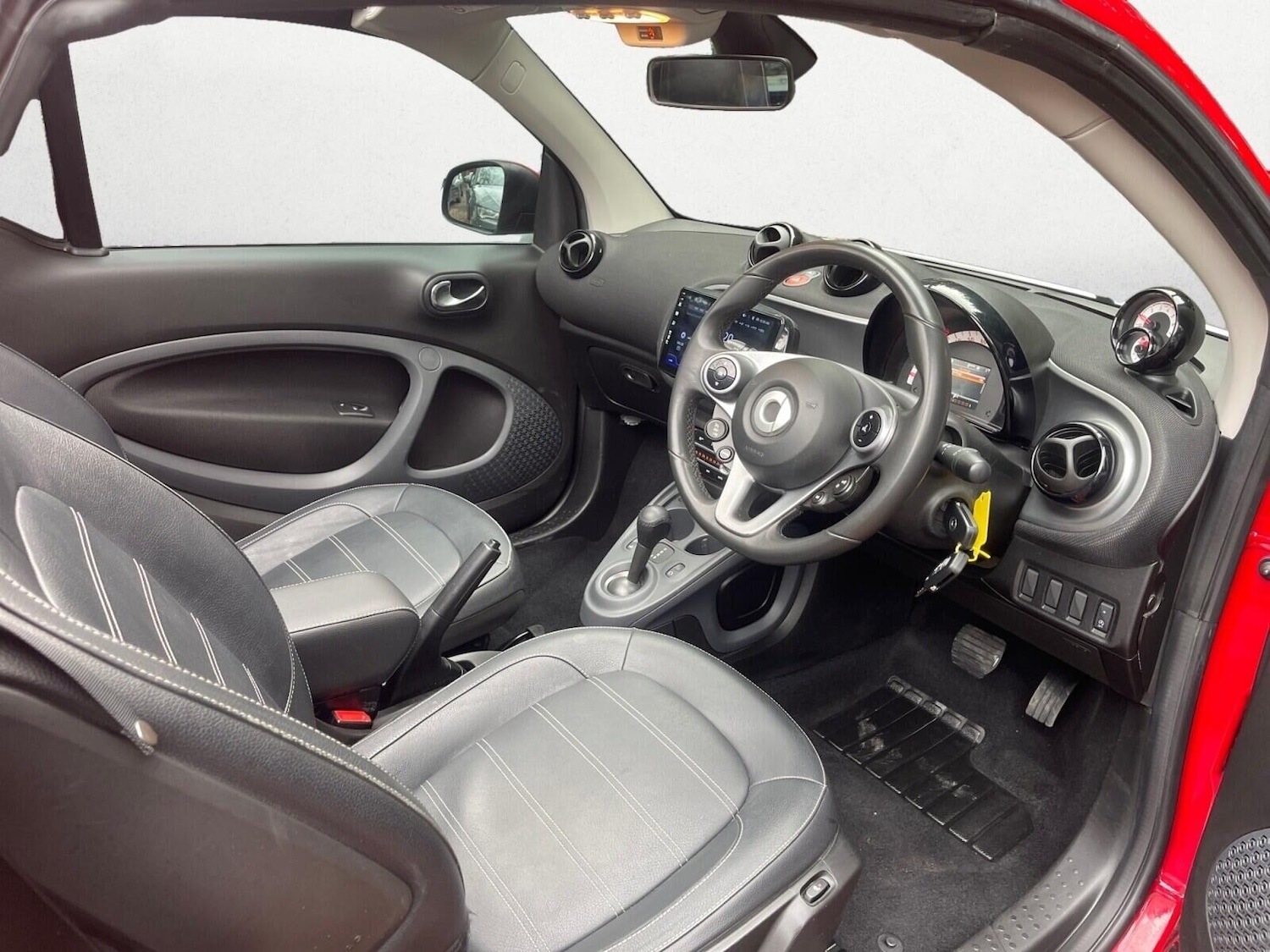 Used smart fortwo 2017 for sale - 77563717: Photo 14