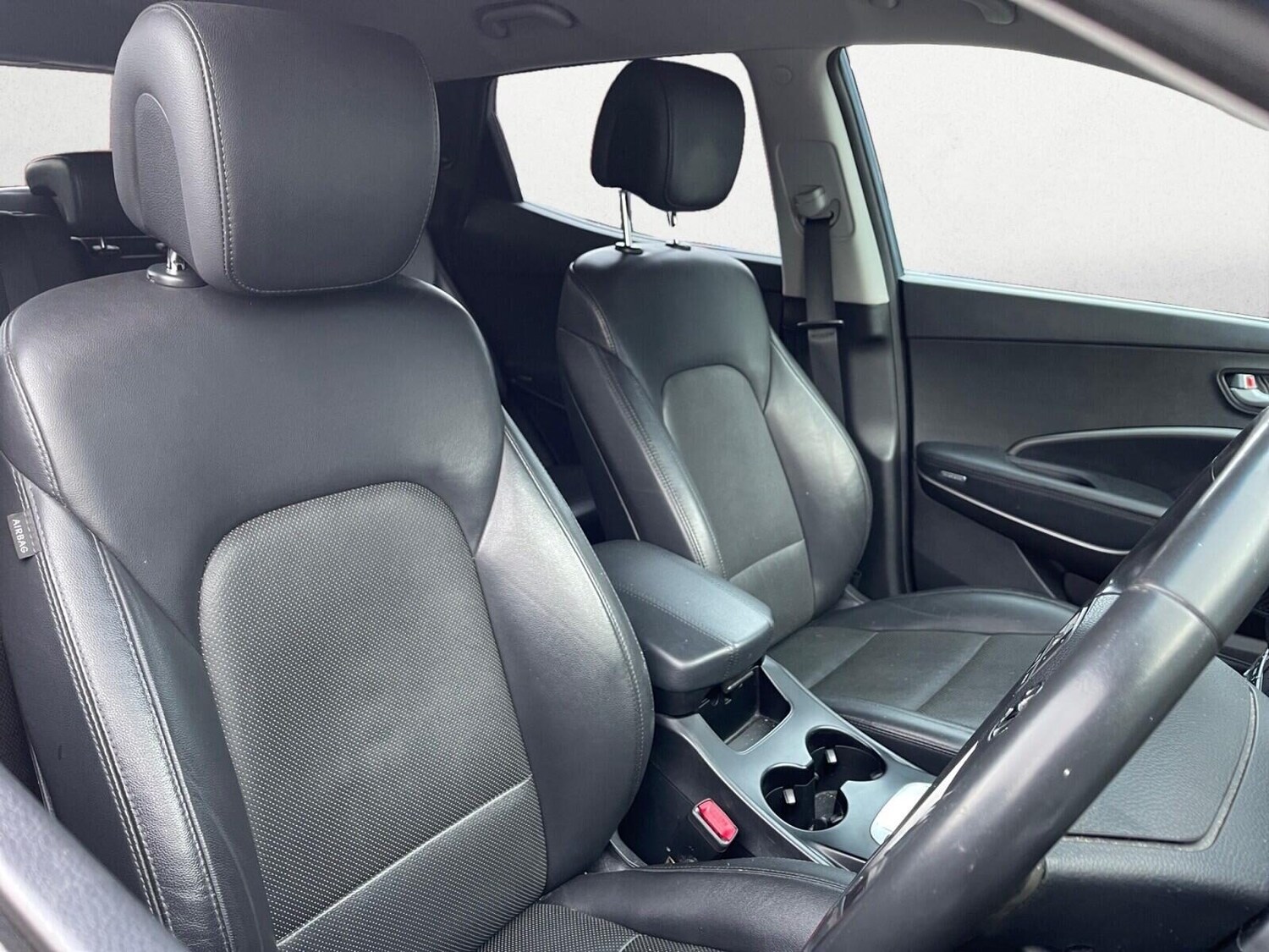 Used Hyundai Santa Fe 2016 for sale - 77487129: Photo 11