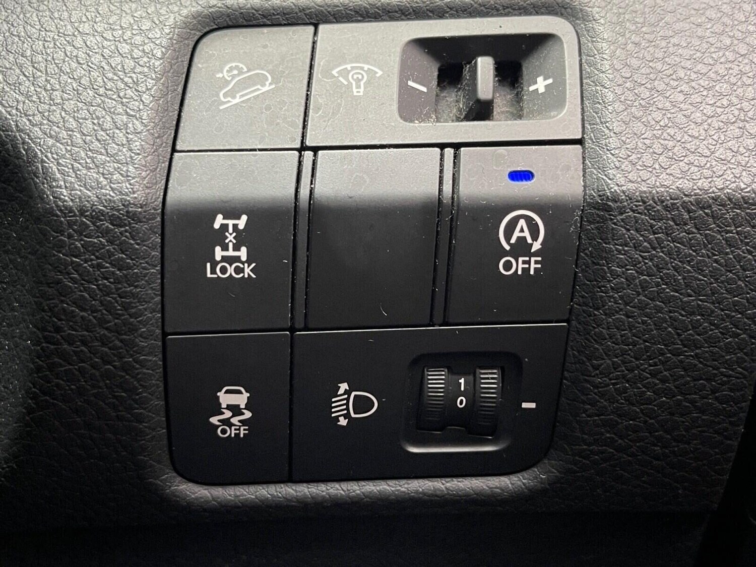 Used Hyundai Santa Fe 2016 for sale - 77487129: Photo 18