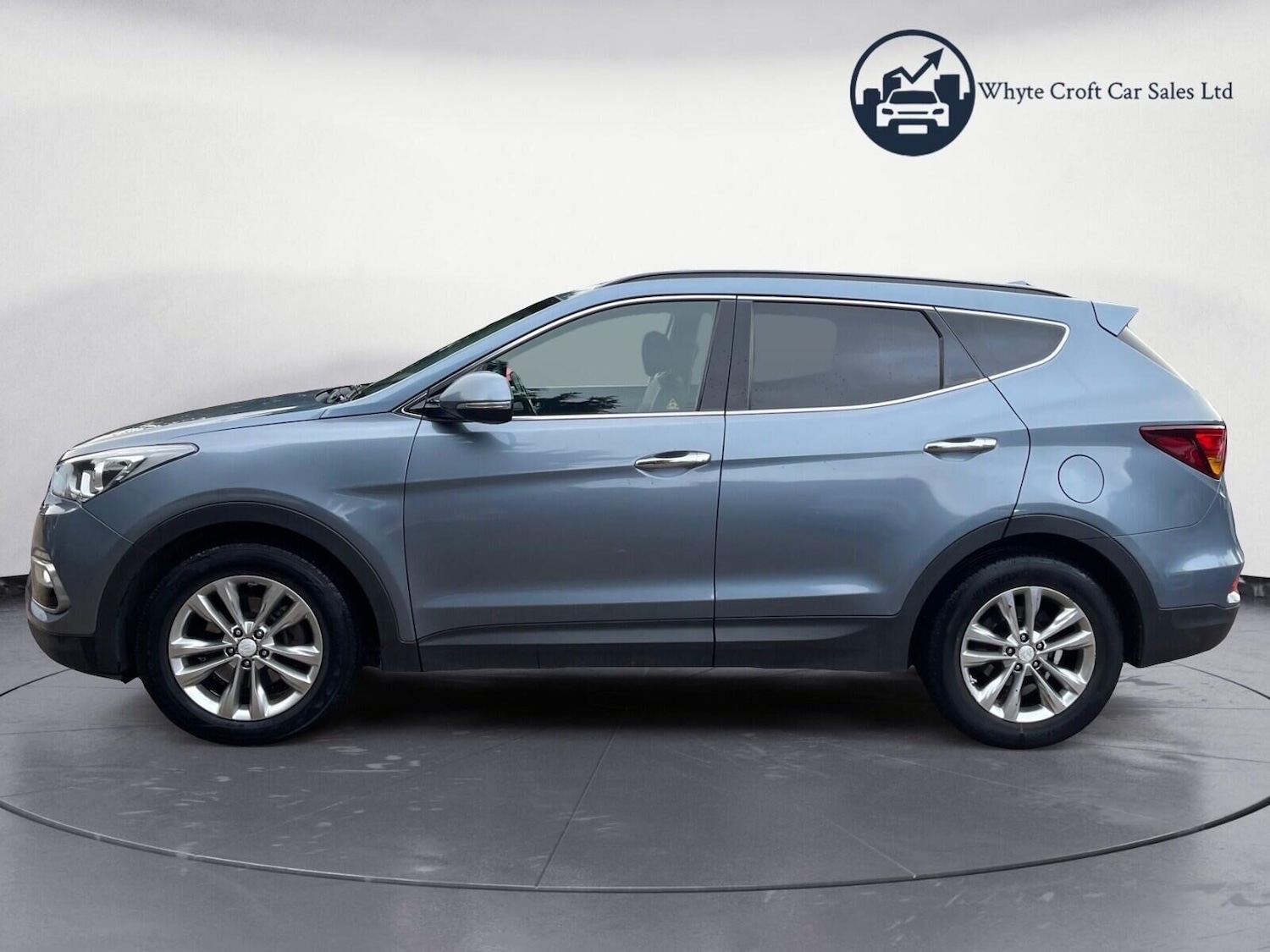 Used Hyundai Santa Fe 2016 for sale - 77487129: Photo 5