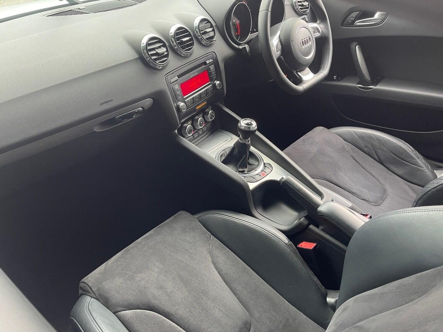 Used Audi TT 2010 for sale - 76611248: Photo 21