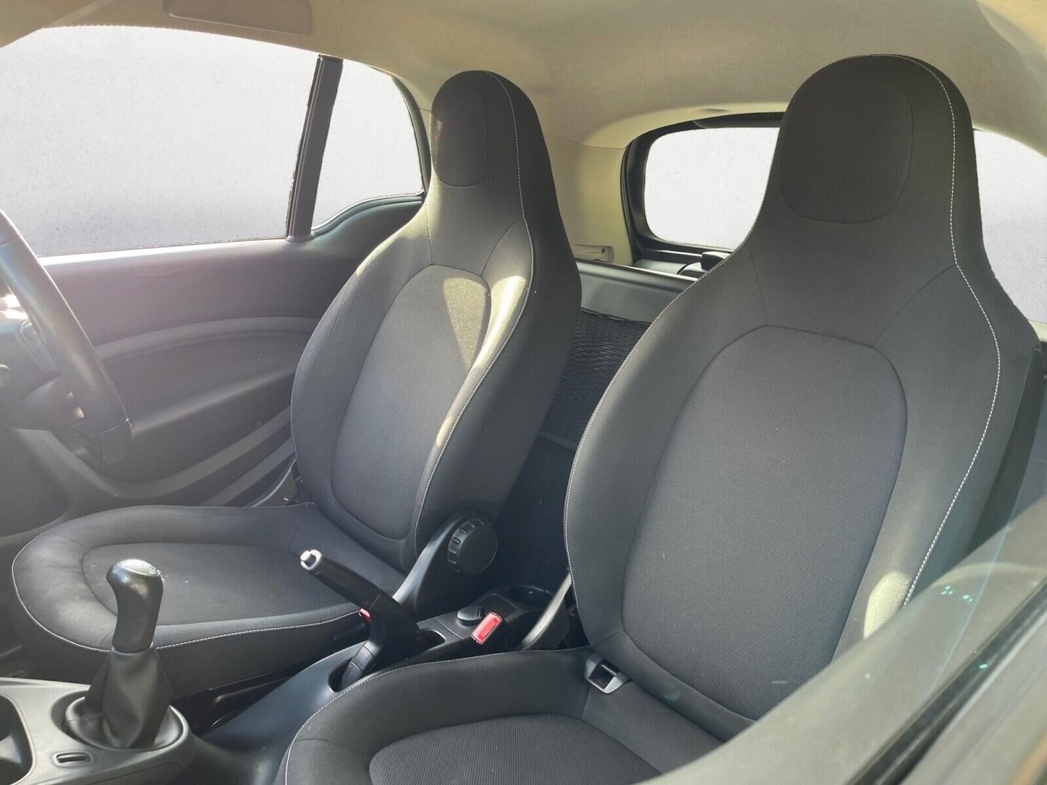 Used smart fortwo 2017 for sale - 76316432: Photo 13