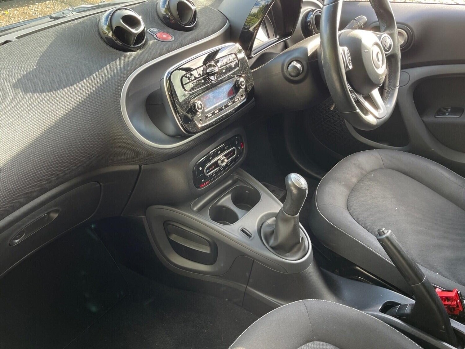 Used smart fortwo 2017 for sale - 76316432: Photo 15