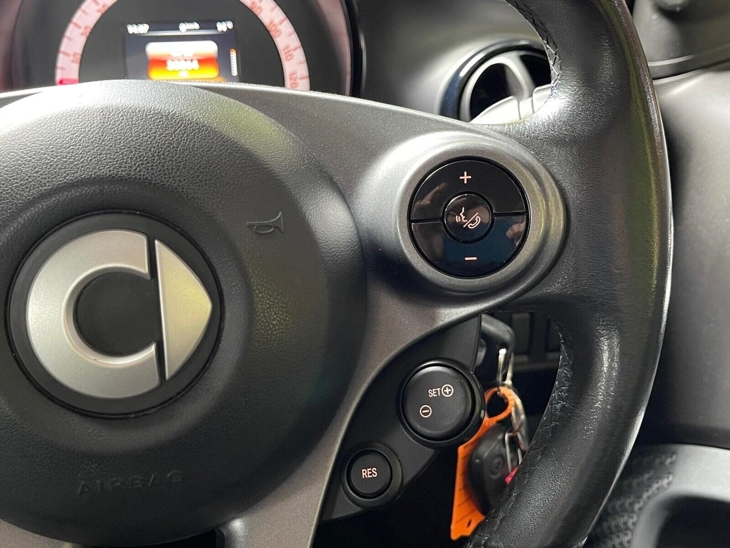 Used smart fortwo 2017 for sale - 76316432: Photo 24