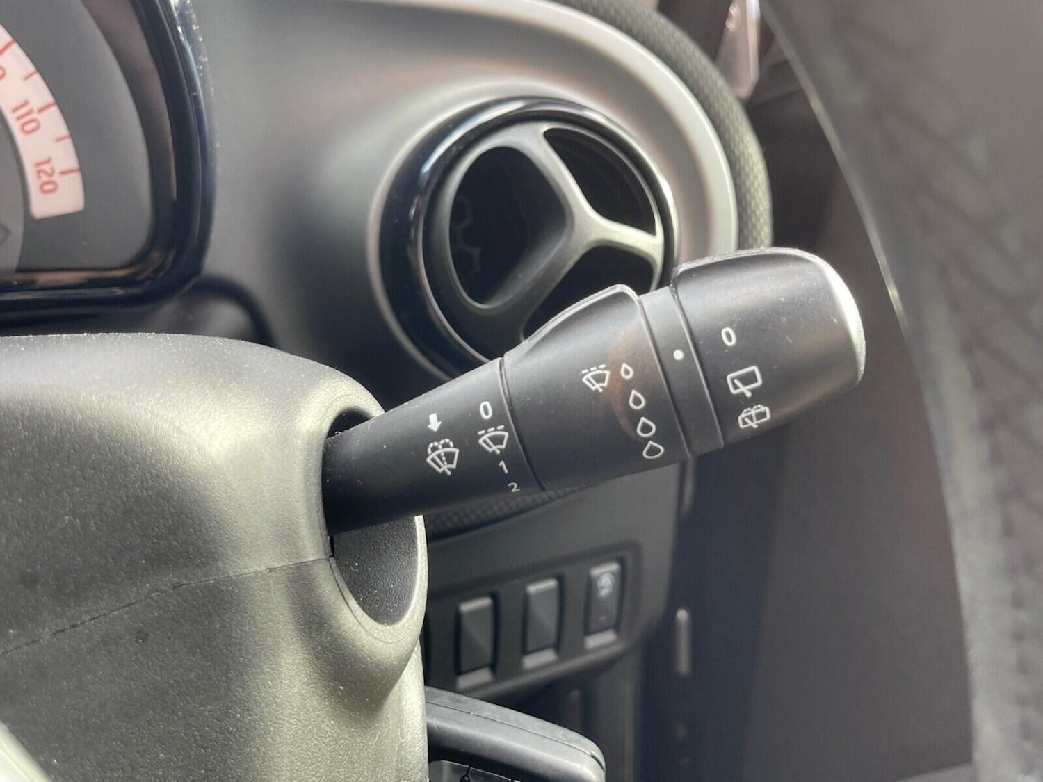 Used smart fortwo 2017 for sale - 76316432: Photo 27