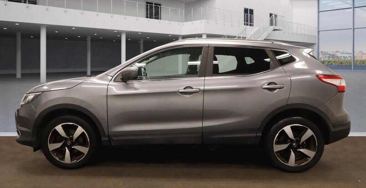 Used Nissan Qashqai 2014 for sale - 77037171: Photo 2