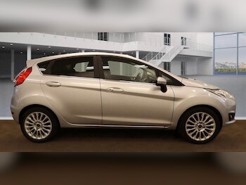 Used Ford Fiesta 2015 for sale - 75906448: Photo