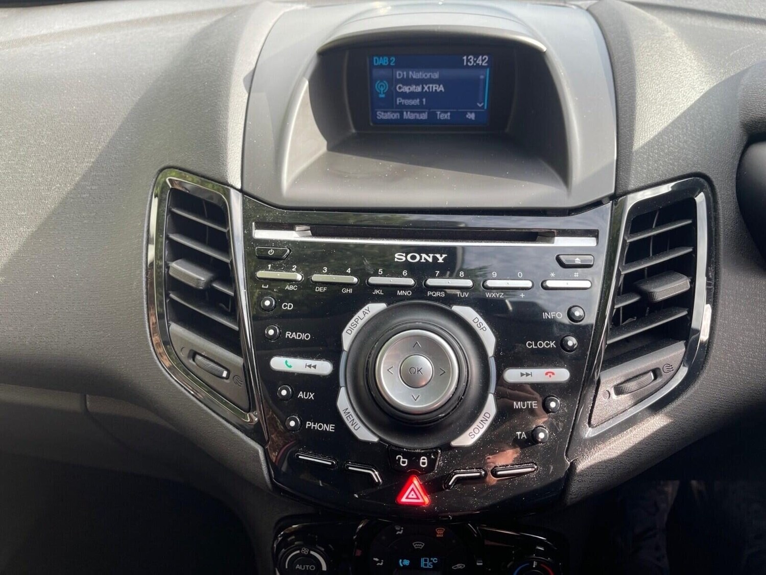 Used Ford Fiesta 2016 for sale - 76363145: Photo 24