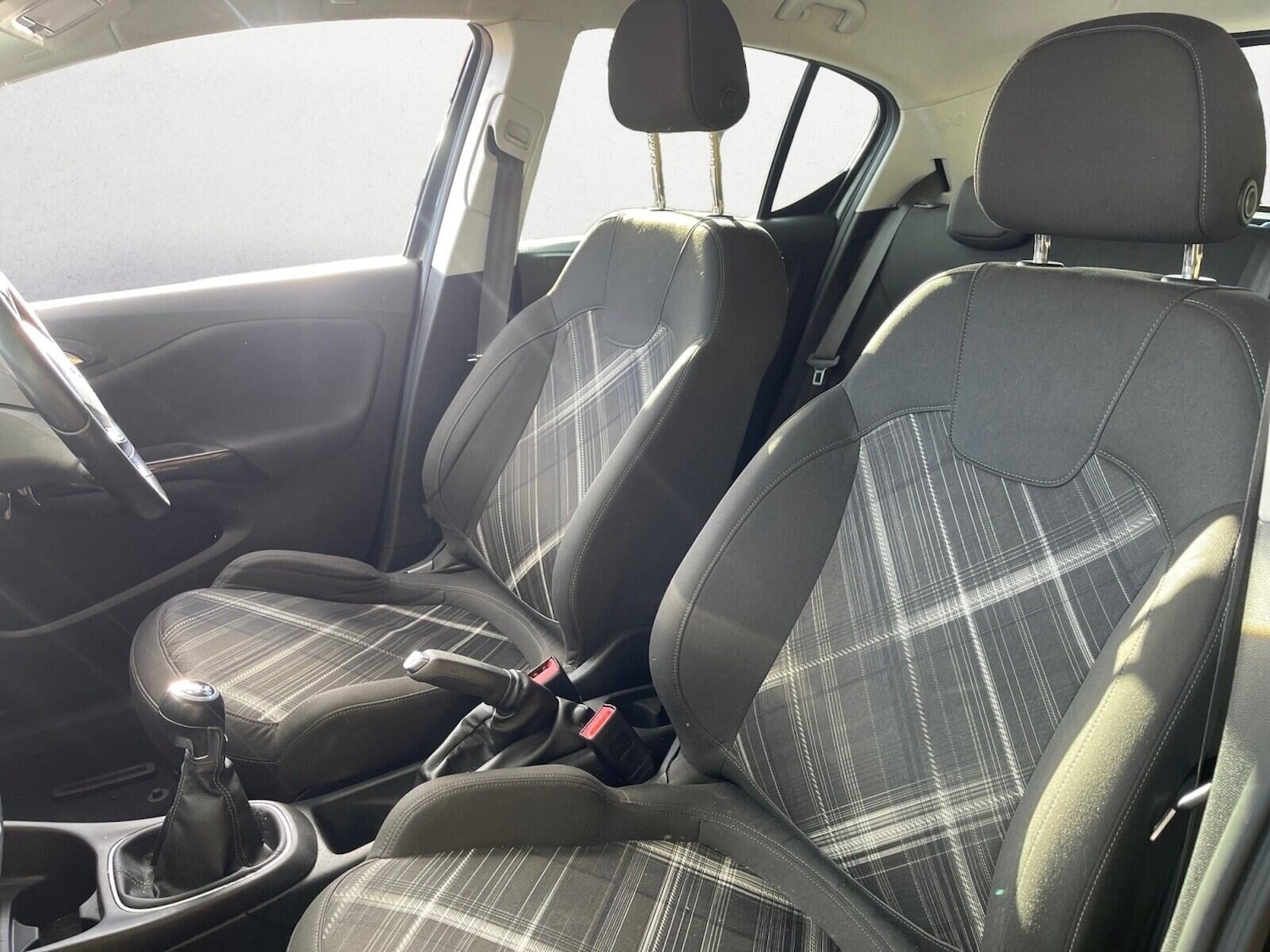 Used Vauxhall Corsa 2015 for sale - 77482239: Photo 11