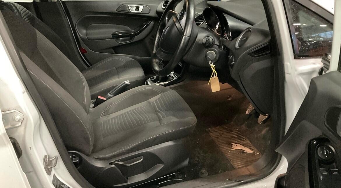 Used Ford Fiesta 2014 for sale - 76972542: Photo 6