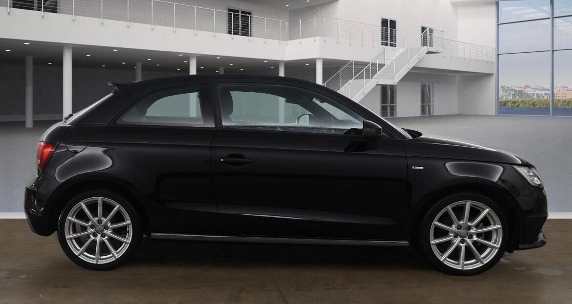 Used Audi A1 2015 for sale - 78015900: Photo 3