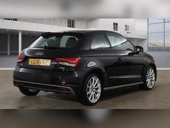 Used Audi A1 2015 for sale - 78015900: Photo
