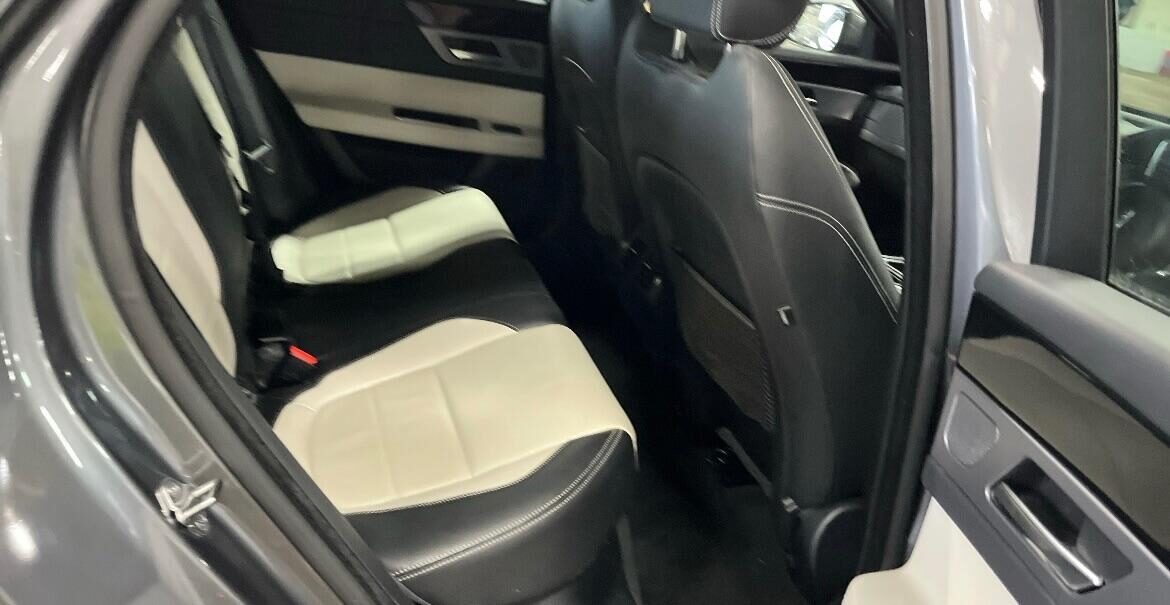 Used Jaguar XF 2016 for sale - 78198326: Photo 9