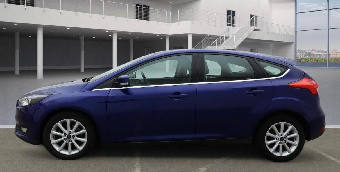 Used Ford Focus 2015 for sale - 77445888: Photo 3