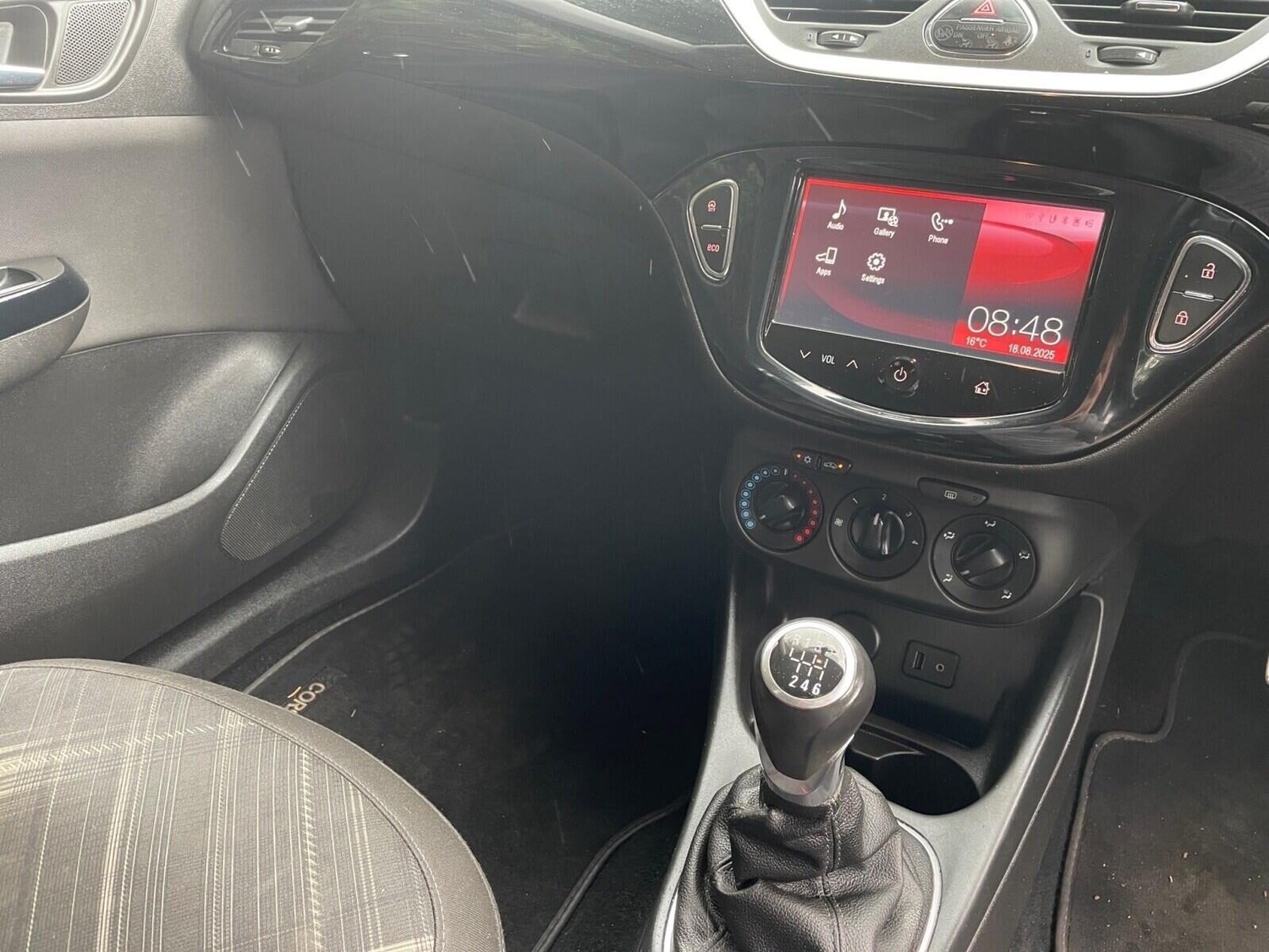 Vehicle 28