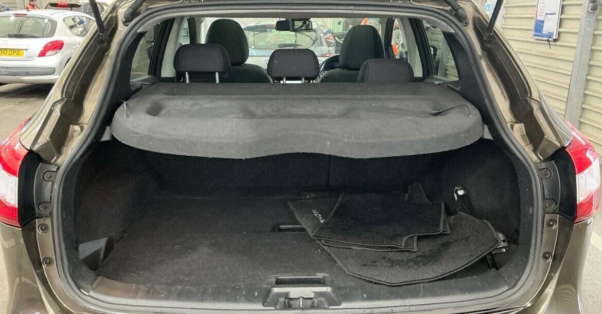 Used Nissan Qashqai 2015 for sale - 78121709: Photo 9