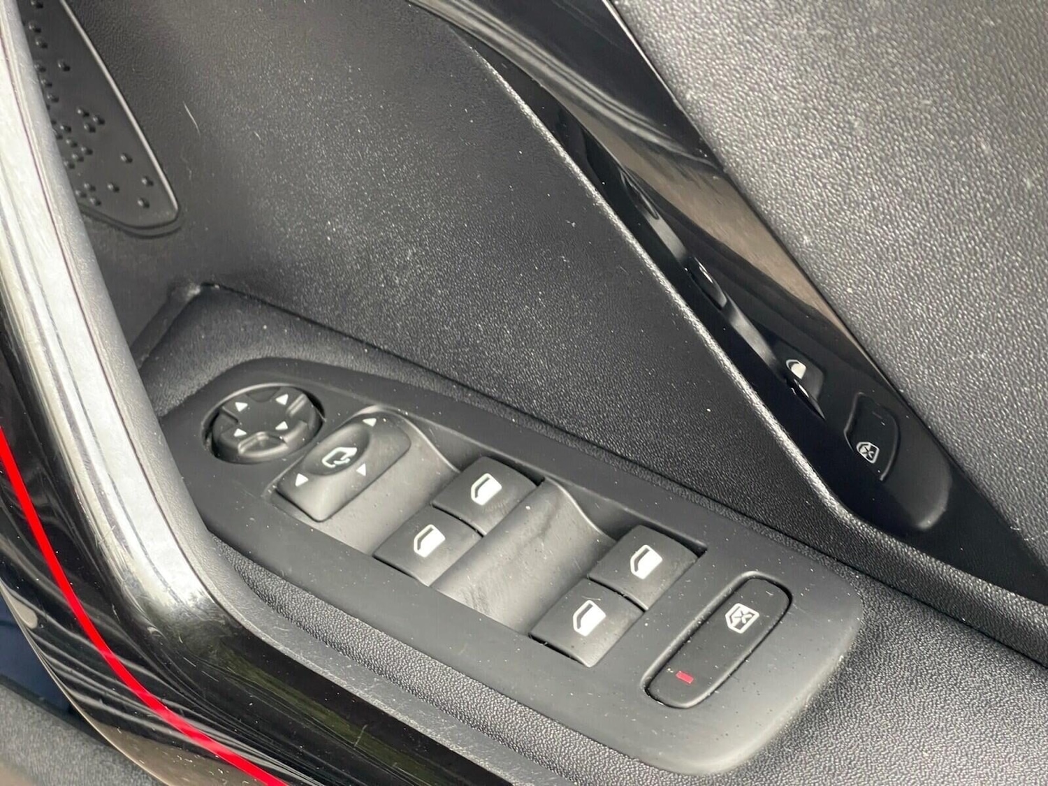 Used Peugeot 208 2016 for sale - 76023164: Photo 24