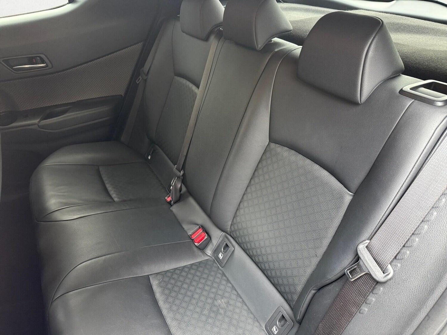 Used Toyota C-HR 2020 for sale - 77846680: Photo 13