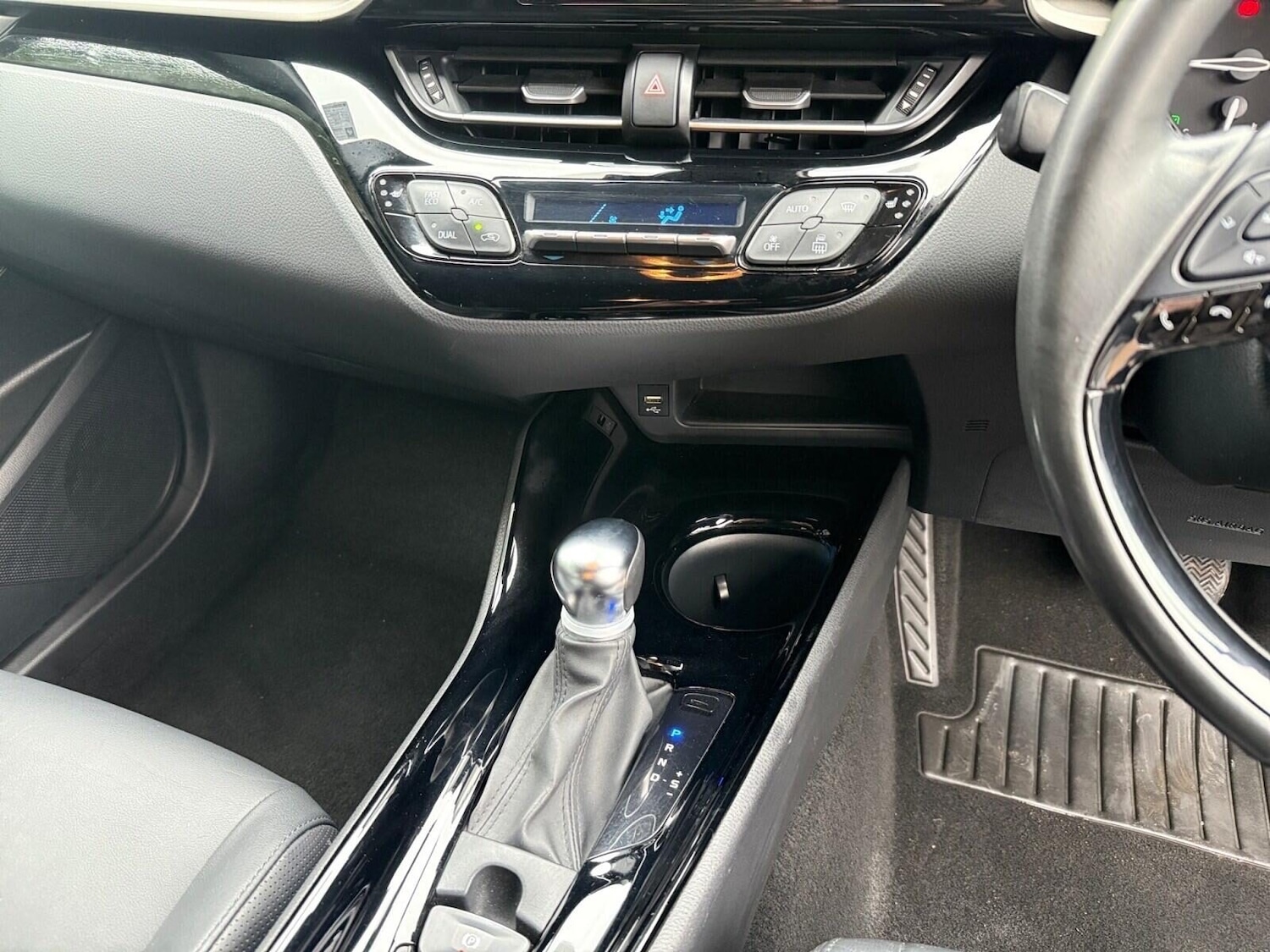 Used Toyota C-HR 2020 for sale - 77846680: Photo 18