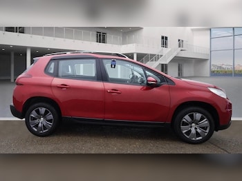 Used Peugeot 2008 2016 for sale - 76508910: Photo