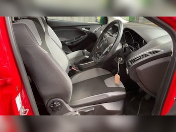 Used Ford Focus 2014 for sale - 79504111: Photo