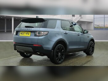 Used Land Rover Discovery Sport 2018 for sale - 77896057: Photo