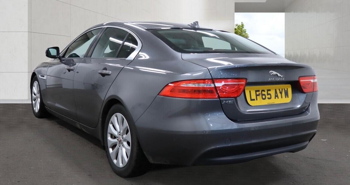 Used Jaguar XE 2015 for sale - 78164591: Photo 4