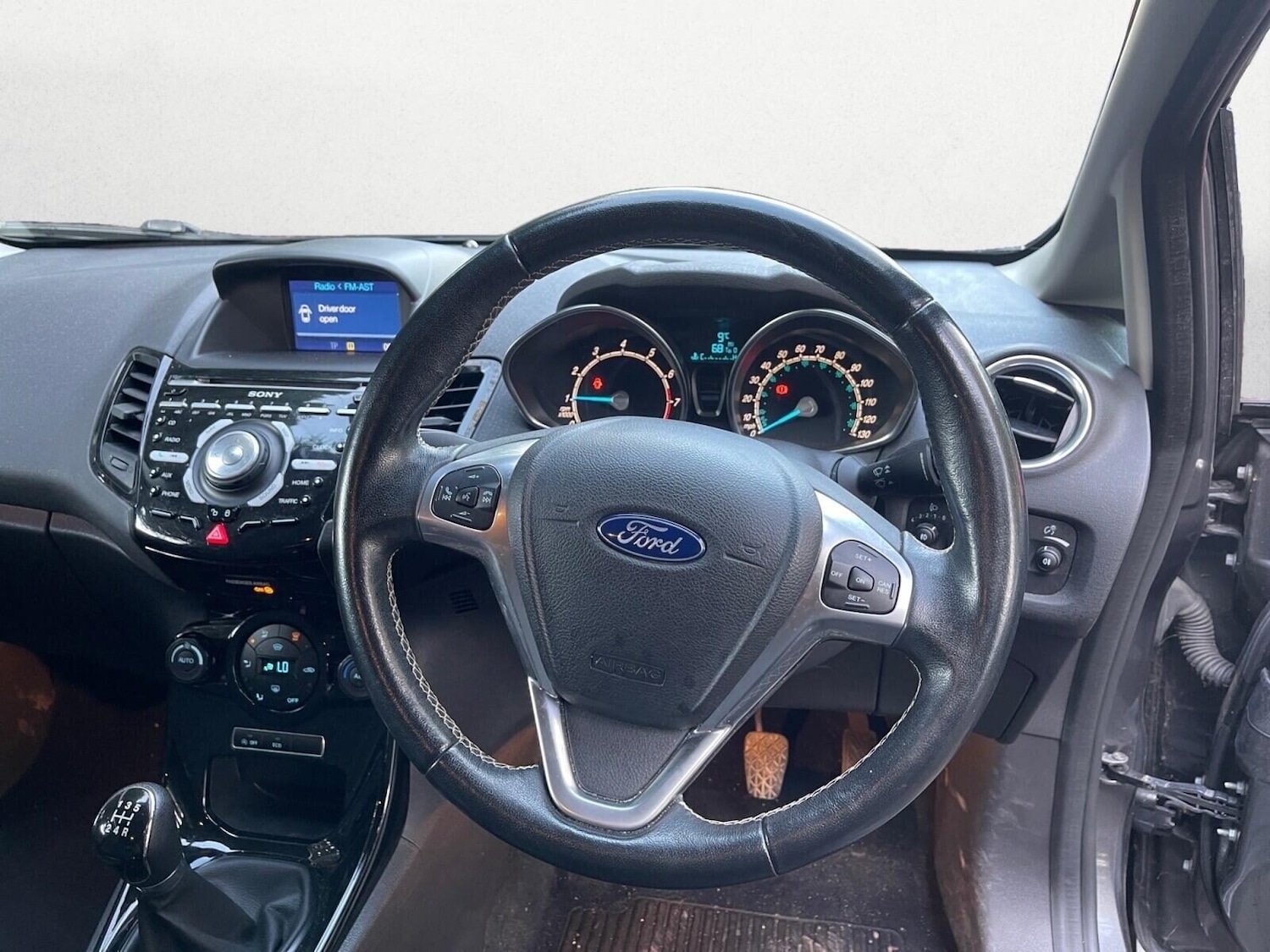 Used Ford Fiesta 2017 for sale - 77947169: Photo 11